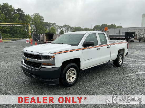 (China Grove, NC) 2016 Chevrolet Silverado 1500 4x4 Extended-Cab Pickup Truck Runs & Moves) (Check E