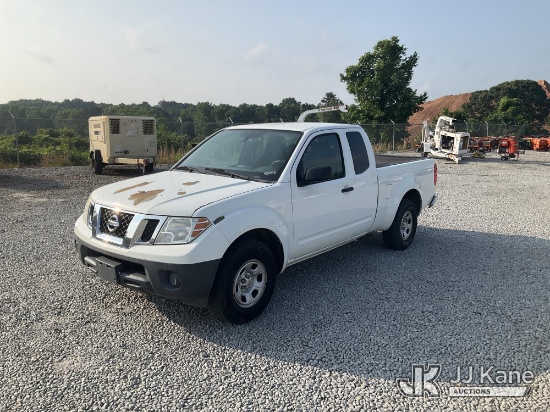 (Villa Rica, GA) 2016 Nissan Frontier Extended-Cab Pickup Truck Runs & Moves) (Body/Paint Damage