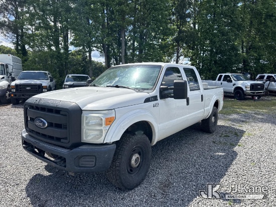 (Wakefield, VA) 2015 Ford F250 4x4 Crew-Cab Pickup Truck Runs & Moves) (Airbag Light On, Body/Rust/P
