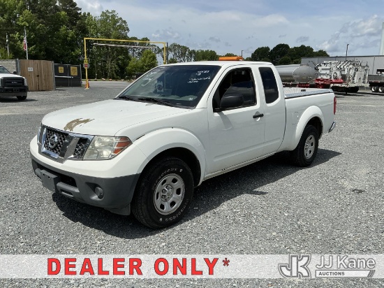 (China Grove, NC) 2016 Nissan Frontier Extended-Cab Pickup Truck Runs & Moves) (Traction Control Lig