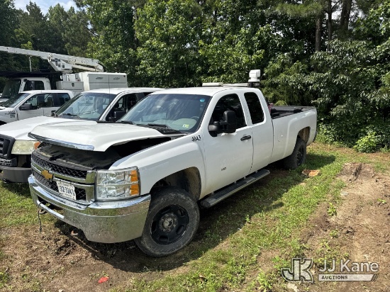 (Wakefield, VA) 2013 Chevrolet Silverado 2500HD 4X4 Extended-Cab Pickup Truck Wakefield- Runs & Move