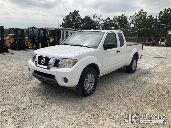 (Villa Rica, GA) 2015 Nissan Frontier 4x4 Extended-Cab Pickup Truck Runs & Moves) (Body/Paint Damage