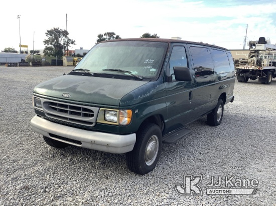 (Villa Rica, GA) 2000 Ford E350 Passenger Van Not Running, Condition Unknown, Rear Doors Will Not Op