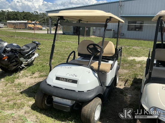 (Thonotosassa, FL) Club Car Golf Cart Golf Cart Not Running, Condition Unknown) (Paint & Body Damage
