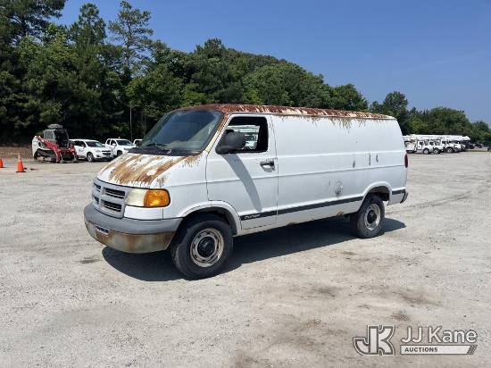 (Chester, VA) 2001 Dodge Ram 3500 Cargo Van Runs & Moves) (Airbag Light On