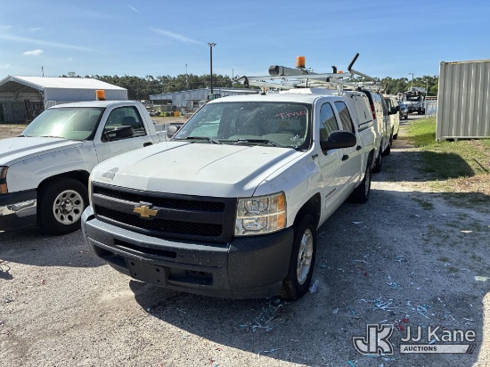 (Tampa, FL) 2012 Chevrolet Silverado Hybrid Crew-Cab Pickup Truck Not Running, Condition Unknown, Pa