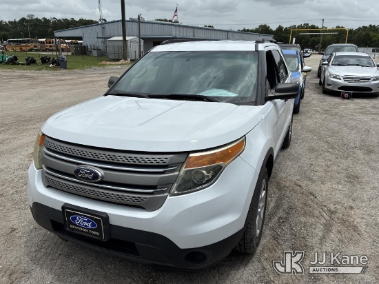 (Thonotosassa, FL) 2014 Ford Explorer 4-Door Sport Utility Vehicle Runs & Moves) (FL Residents Purch