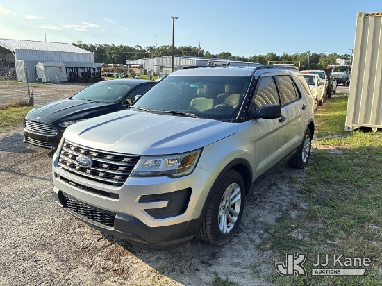 (Thonotosassa, FL) 2017 Ford Explorer 4-Door Sport Utility Vehicle Runs & Moves) (FL Residents Purch
