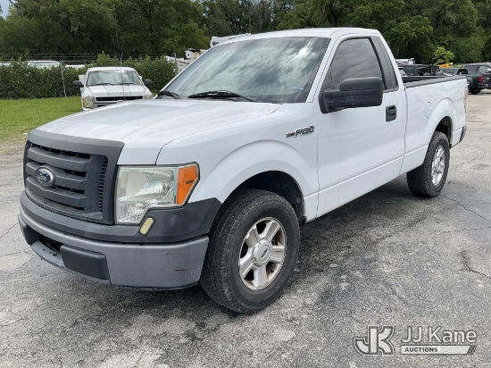 (Jacksonville, FL) 2011 Ford F150 Pickup Truck Runs & Moves) (Missing Radio