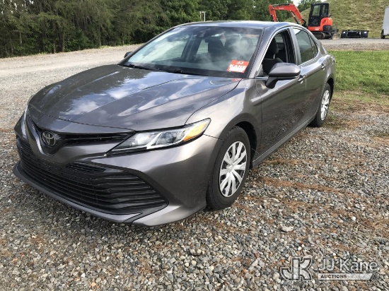(Mount Airy, NC) 2018 Toyota Camry LE 4-Door Sedan Runs & Moves