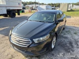 (Thonotosassa, FL) 2015 Ford Taurus 4-Door Sedan Runs & Moves) (FL Residents Purchasing Titled Items