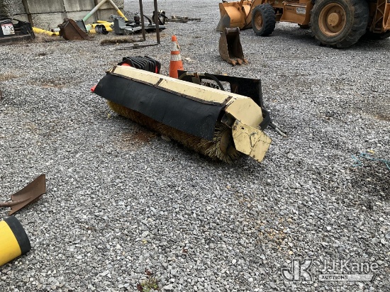 (Oak Ridge, TN) Broom Sweeper Attachment NOTE: This unit is being sold AS IS/WHERE IS via Timed Auct