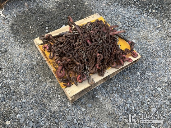 (China Grove, NC) Miscellaneous Lot Of Chains & Binders NOTE: This unit is being sold AS IS/WHERE IS