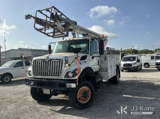 (Tampa, FL) Altec AT40C, Telescopic Non-Insulated Cable Placing Bucket Truck rear mounted on 2010 In