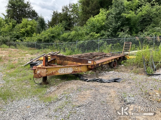 (Oak Ridge, TN) Vermeer Tri-Axle Tagalong Trailer No Title) (Wood Deck Damaged, Body/Rust Damage, Ti