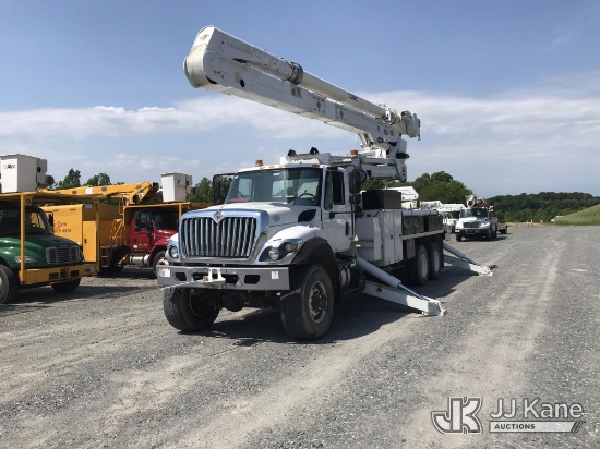 (Mount Airy, NC) Altec AN67-E100, Double-Elevator Material Handling Bucket Truck rear mounted on 201