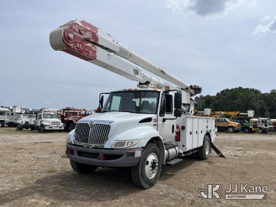 (Thonotosassa, FL) Altec AA755MH, Material Handling Bucket Truck rear mounted on 2012 International 