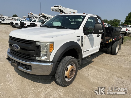 (Elizabethtown, KY) 2017 Ford F550 Flatbed Truck Runs & Moves