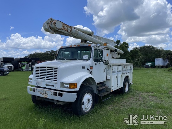 (Punta Gorda, FL) Altec L42A, Over-Center Bucket Truck rear mounted on 2001 International 4800 4x4 U