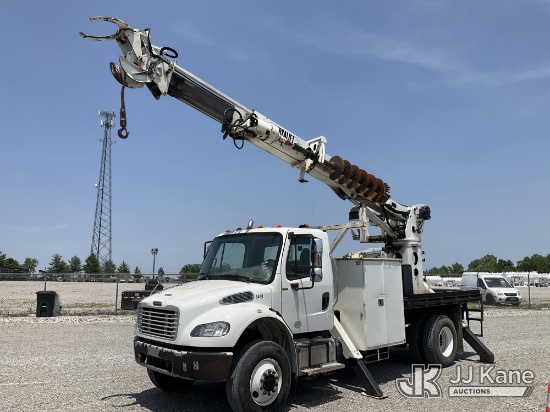 (Verona, KY) Versalift TMD2050T, Digger Derrick rear mounted on 2015 Freightliner M2 106 4x4 Flatbed