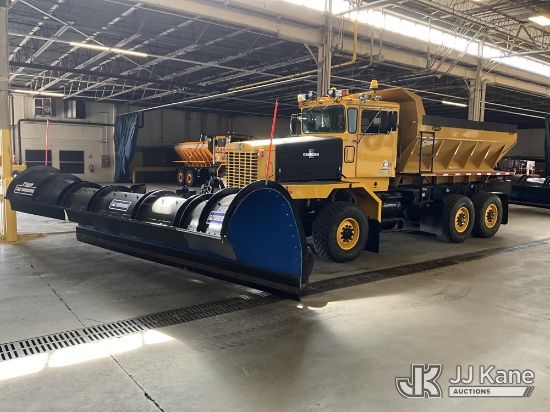 (Erlanger, KY) 2005 Oshkosh P-2546, 6x6 Plow/Spreader Truck, (Garage Kept, Municipality Owned) Runs 