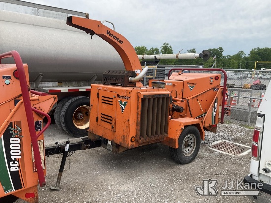 (Verona, KY) 2016 Vermeer BC1000XL Chipper (12in Drum), trailer mtd Runs) (Runs Rough, Damaged Ignit