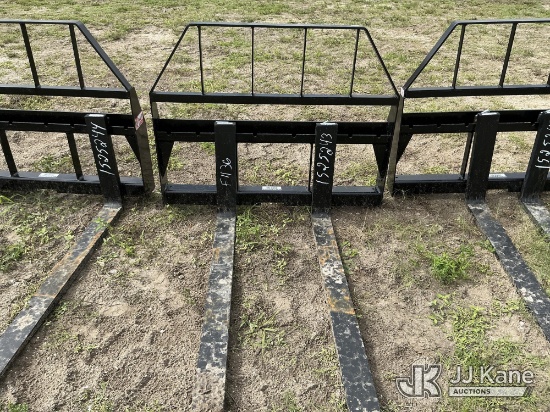 (Thonotosassa, FL) Fork Skid Steer Attachment (New) NOTE: This unit is being sold AS IS/WHERE IS via