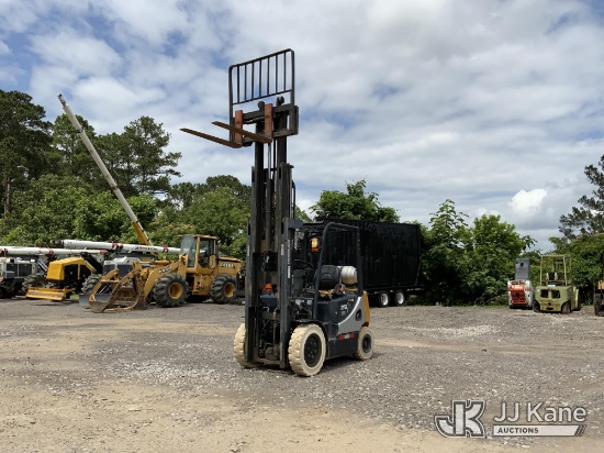 (Graysville, AL) 2011 Doosan G25P5 Pneumatic Tired Forklift Runs, Moves & Operates) (Unable to Get H