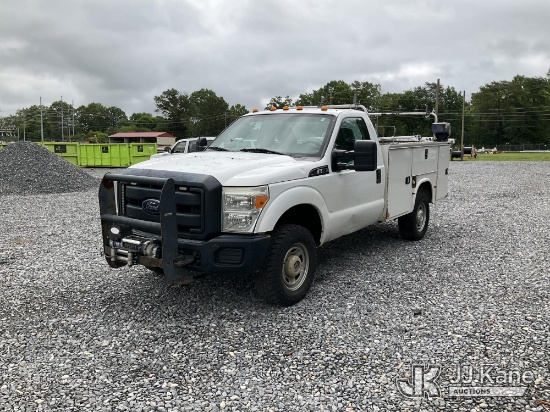 (Newport, TN) 2015 Ford F350 4x4 Service Truck Runs & Moves) (Check Engine Light On, Body Damage