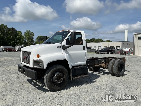 (China Grove, NC) 2009 GMC C6500 Cab & Chassis Runs & Moves) (Oil Service Light On, Airbag Light On,