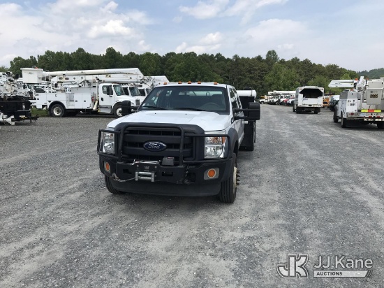 (Mount Airy, NC) 2016 Ford F550 4x4 Flatbed/Service Truck Runs Rough, Engine Knock, Smokes, Check En