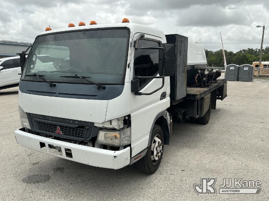 (Tampa, FL) 2007 Mitsubishi Fuso FE85D Tilt Cab Flatbed Truck Runs & Moves)(Unit On Back Does Not Op