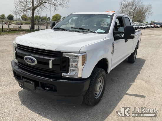 (Hawk Point, MO) 2018 Ford F250 SD 4x4 Crew-Cab Pickup Truck Runs & Moves. ( Blower Fan Not Working)