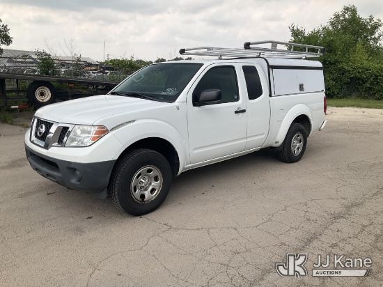 (South Beloit, IL) 2017 Nissan Frontier Extended-Cab Pickup Truck Runs & Moves) (Paint Damage, Body 