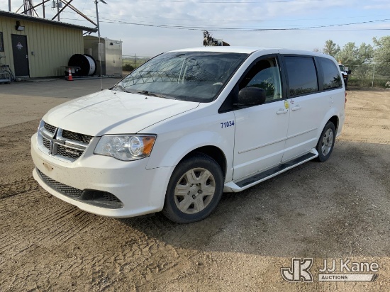 (Huron, SD) 2011 Dodge Grand Caravan Passenger Van Runs & Moves