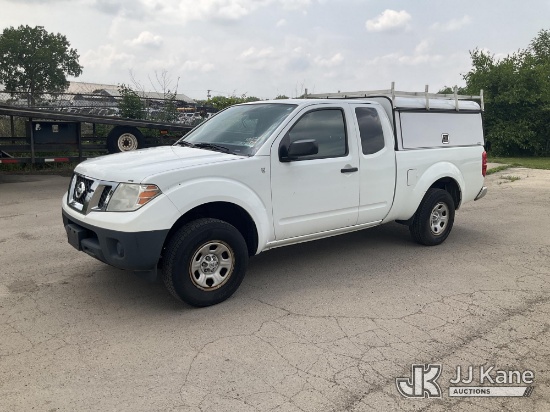 (South Beloit, IL) 2016 Nissan Frontier Extended-Cab Pickup Truck Runs & Moves) (Engine/Exhaust-Vibr