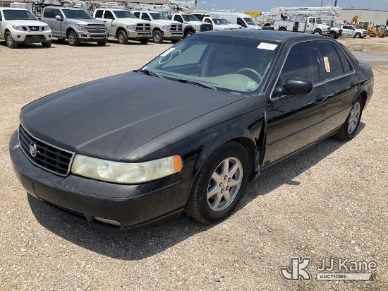 (Tolleson, AZ) 2003 Cadillac Seville 4-Door Sedan Runs & Moves) (Minor Body Damage, Service Engine S