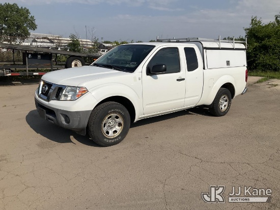 (South Beloit, IL) 2016 Nissan Frontier Extended-Cab Pickup Truck Runs & Moves) (Check Engine Light 