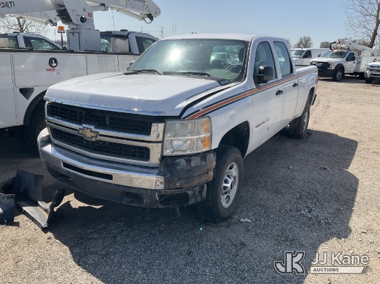 (Kansas City, MO) 2012 GMC Sierra 2500HD Crew-Cab Pickup Truck Not Running, Condition Unknown) (Sell