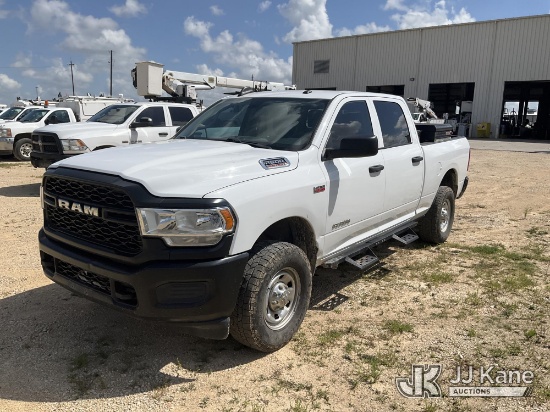 (Houston, TX) 2020 RAM 2500 4x4 Crew-Cab Pickup Truck Runs & Moves) (Chipped Windshield, Minor Body 