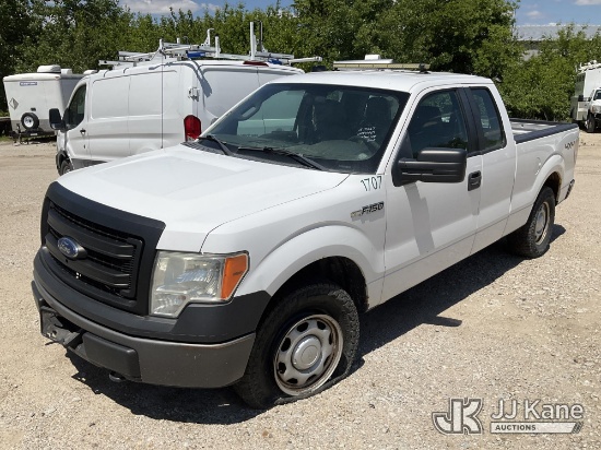 (Des Moines, IA) 2014 Ford F150 4x4 Extended-Cab Pickup Truck Not Running, Condition Unknown) (Crank
