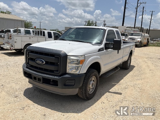 (San Antonio, TX) 2013 Ford F250 4x4 Extended-Cab Pickup Truck Runs & Moves)(Jump To Start, Cracked 