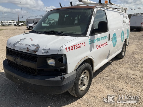 (Waxahachie, TX) 2007 Chevrolet Express G2500 Cargo Van Runs & Moves) (Chipped Windshield, ABS Light