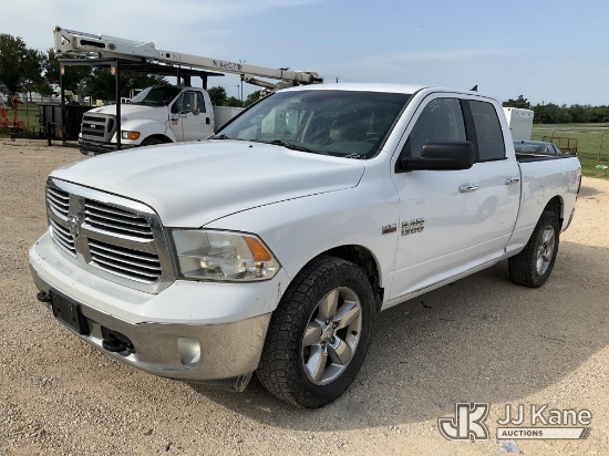 (Houston, TX) 2014 RAM 1500 4x4 Extended-Cab Pickup Truck Runs & Moves, Engine Tick, Windshield Chip