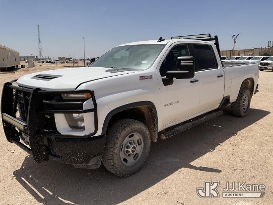 (Midland, TX) 2021 Chevrolet Silverado 2500HD 4x4 Crew-Cab Pickup Truck Runs & Moves) (AC Hums At Hi