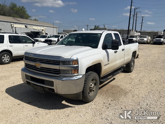 (San Antonio, TX) 2015 Chevrolet Silverado 2500HD 4x4 Double-Cab Pickup Truck Runs & Moves