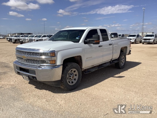 (Midland, TX) 2019 Chevrolet Silverado 2500HD 4x4 Extended-Cab Pickup Truck Runs & Moves) (Check Eng