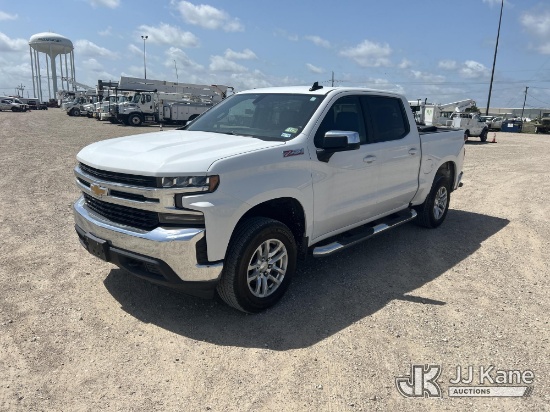 (Waxahachie, TX) 2019 Chevrolet Silverado 1500 4x4 Crew-Cab Pickup Truck Runs & Moves