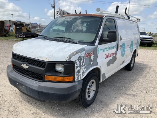 (Waxahachie, TX) 2011 Chevrolet Express G2500 Cargo Van Runs & Moves) (Jump To Start, Check Engine L