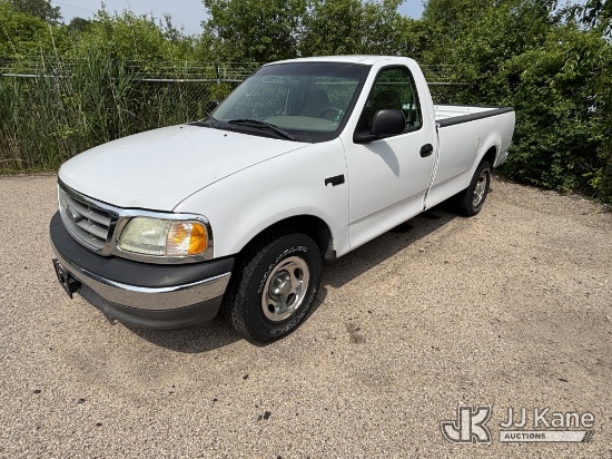 (Grayslake, IL) 2002 Ford F-150 Pickup Truck Not Running, Conditions Unknown, Cranks) (Seller States